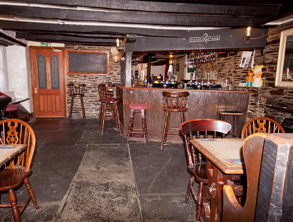 The White Hart Hotel Menheniot Ngoại thất bức ảnh