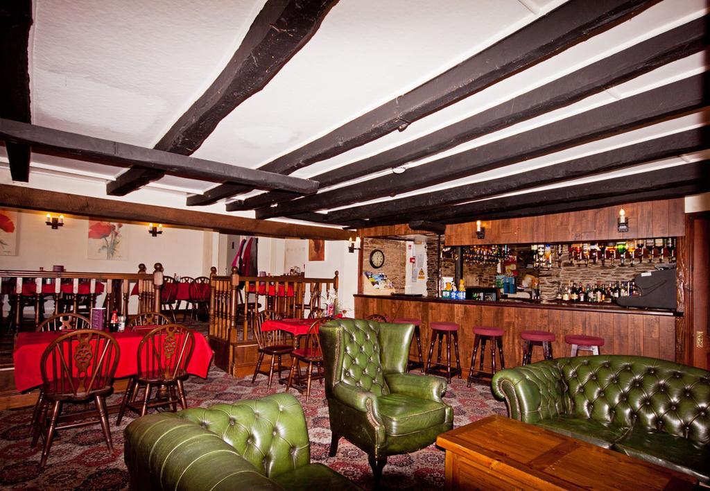 The White Hart Hotel Menheniot Ngoại thất bức ảnh