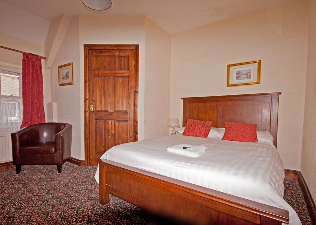The White Hart Hotel Menheniot Phòng bức ảnh