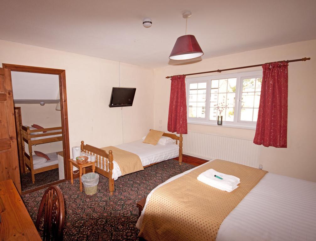 The White Hart Hotel Menheniot Phòng bức ảnh